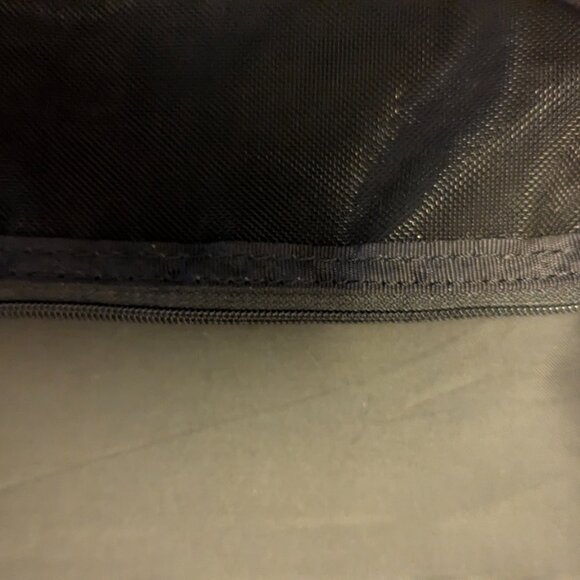 PENGUIN Hanging Toiletry Travel Bag NWOT - Picture 7 of 11